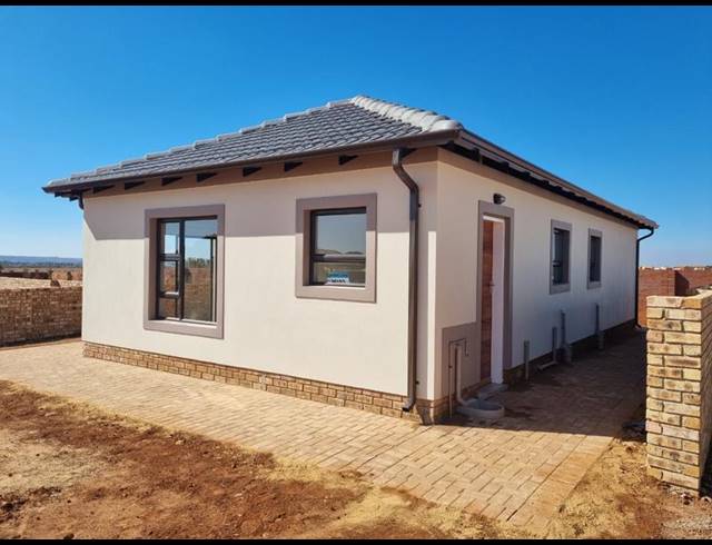 2 BEDROOM HOUSE FOR SALE IN SELCOURT